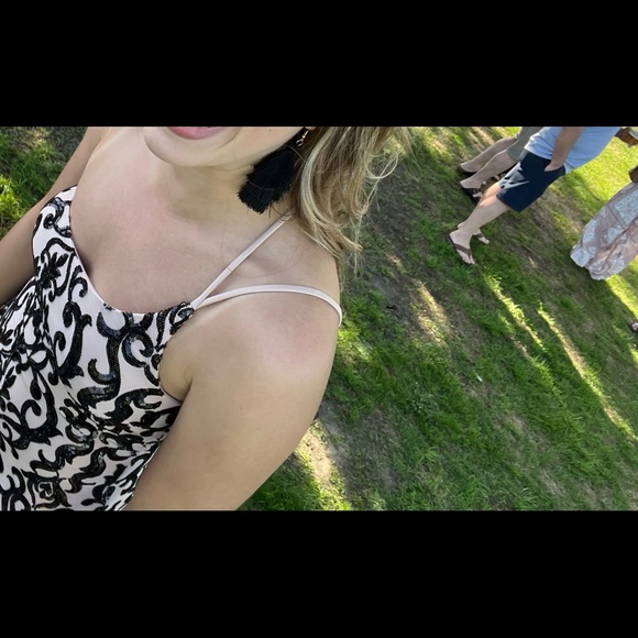 Nude prom dress with black detailing - Picture 4 of 4